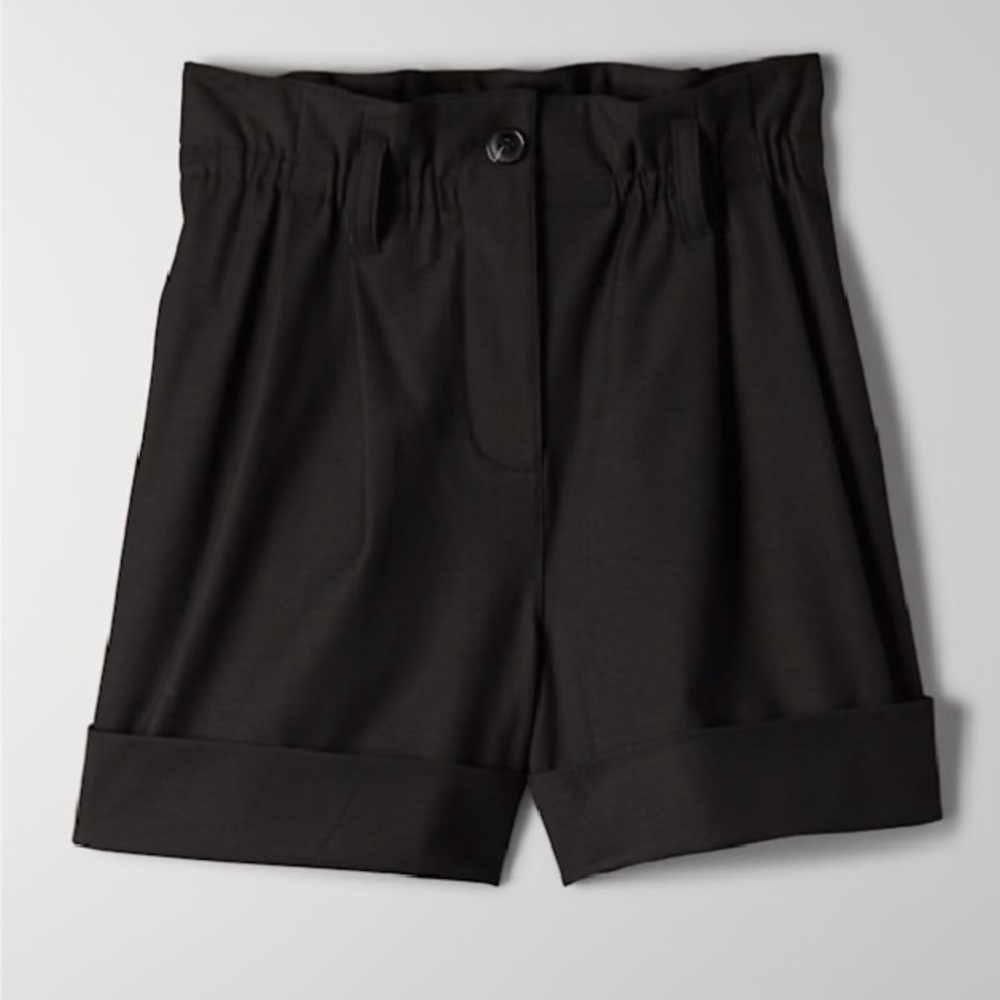 Sunday Best Aritzia Women’s Aki Paperbag Waist Shorts Black Size 8